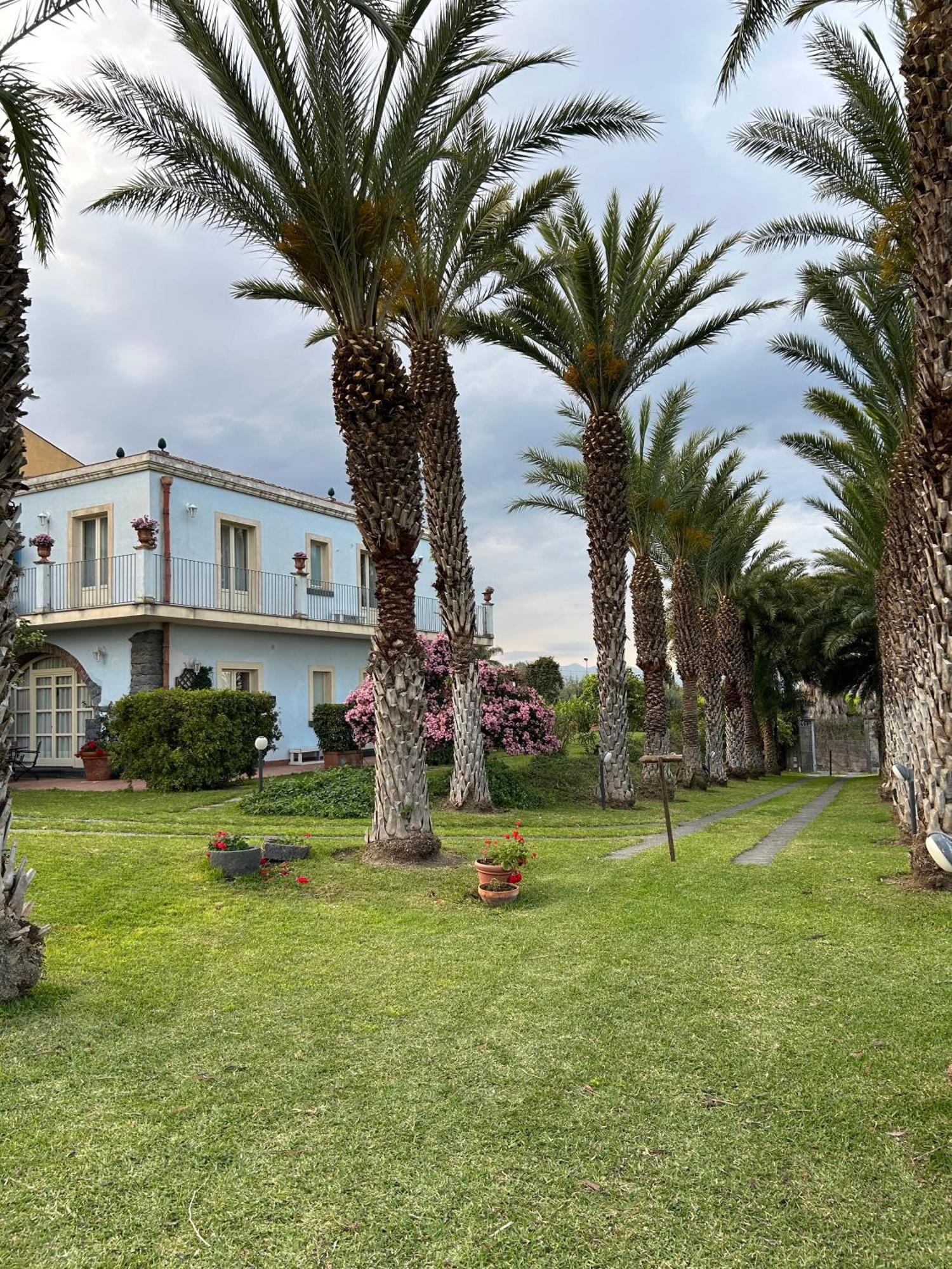 Torre Archirafi Resort Riposto Esterno foto