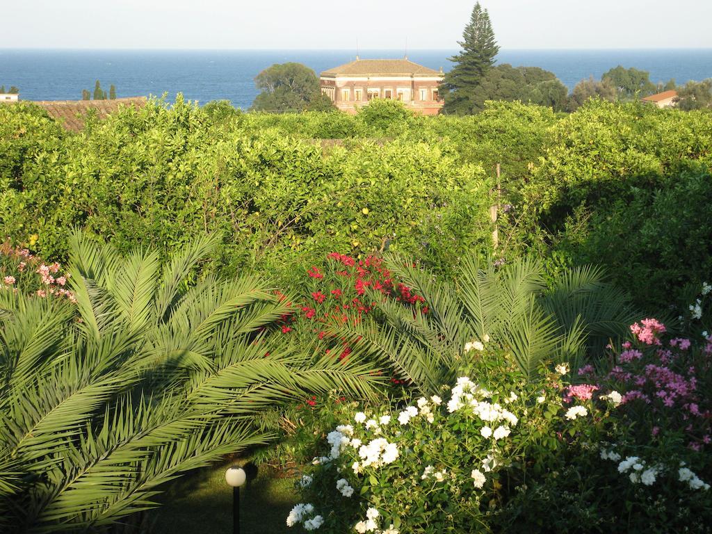 Torre Archirafi Resort Riposto Esterno foto